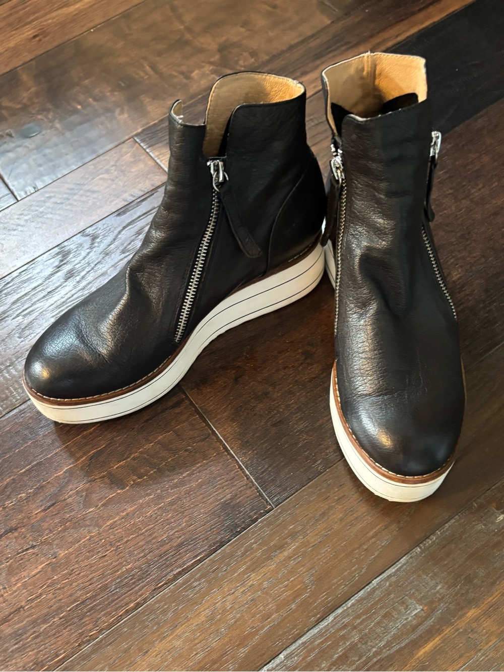 Silent D Nene Sneaker Boot, size 38